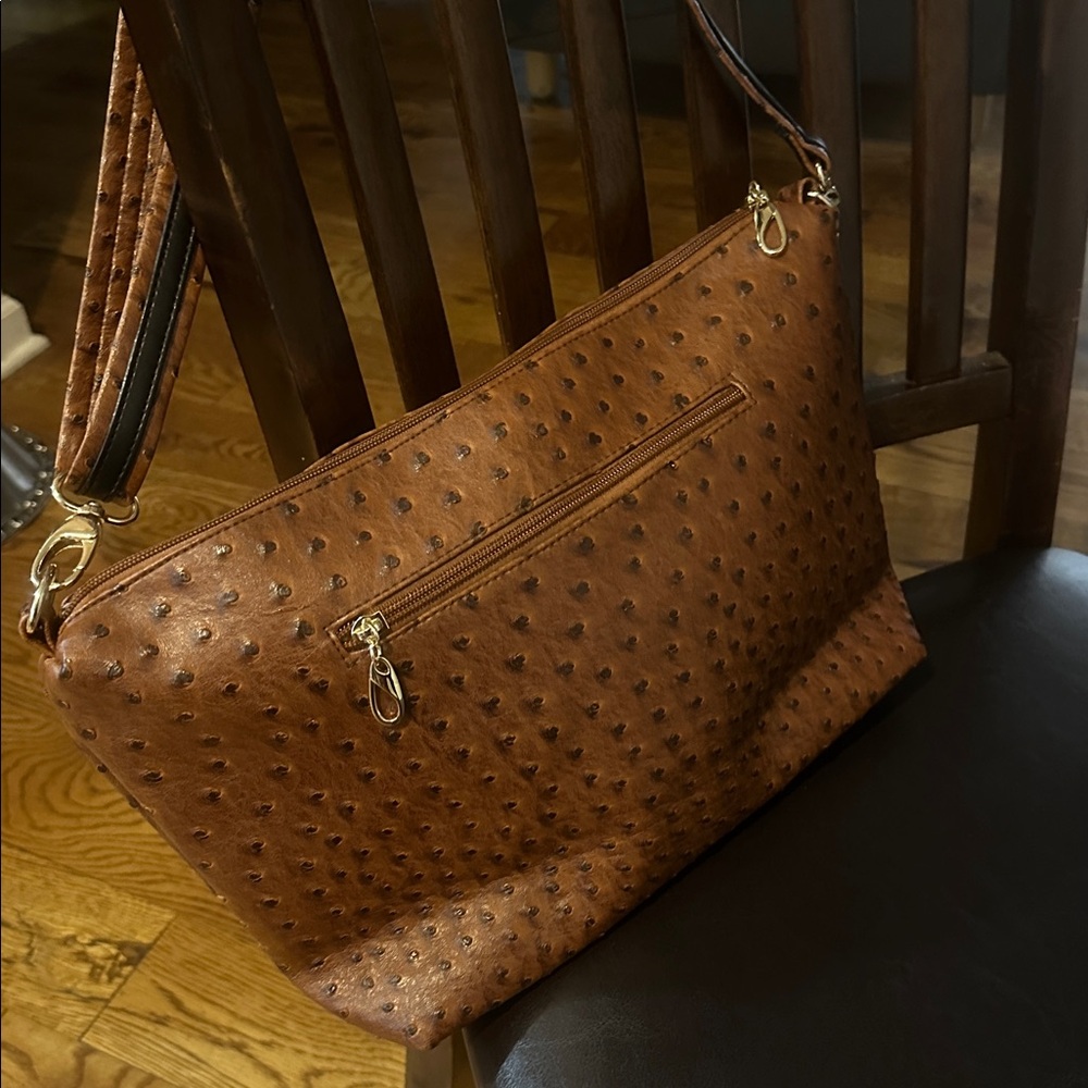Ostrich embossed Crossbody Bag.  EC. - Picture 2 of 5